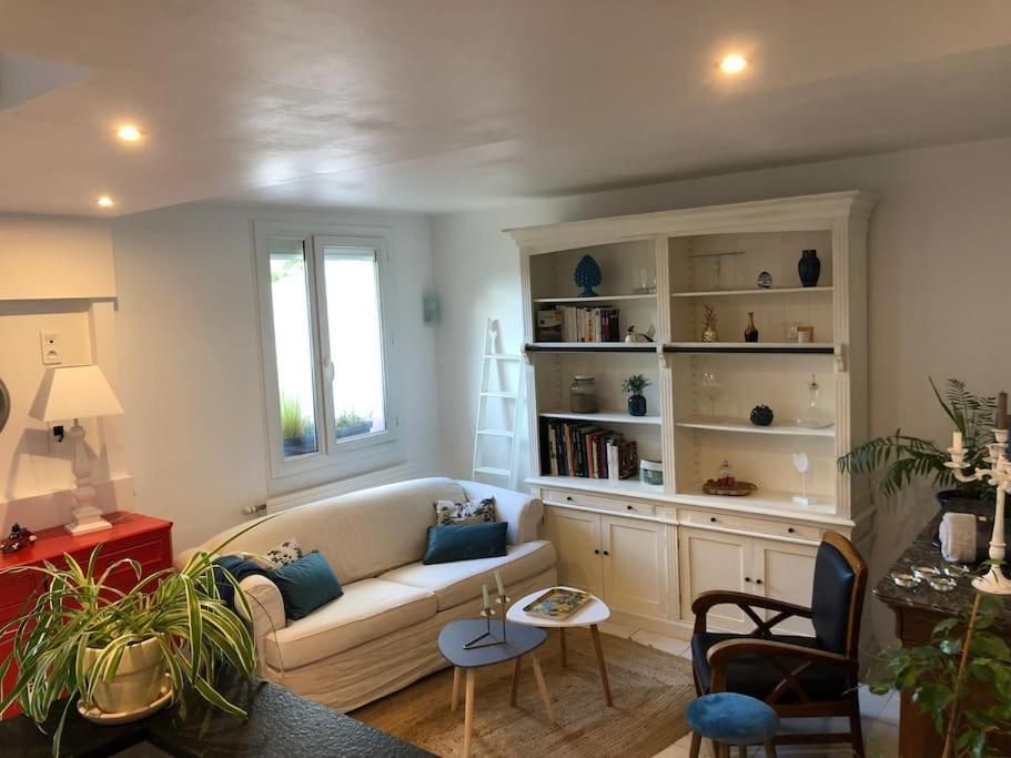 Appartement En Duplex Avec Parking Et Jardinet Bourges Zewnętrze zdjęcie