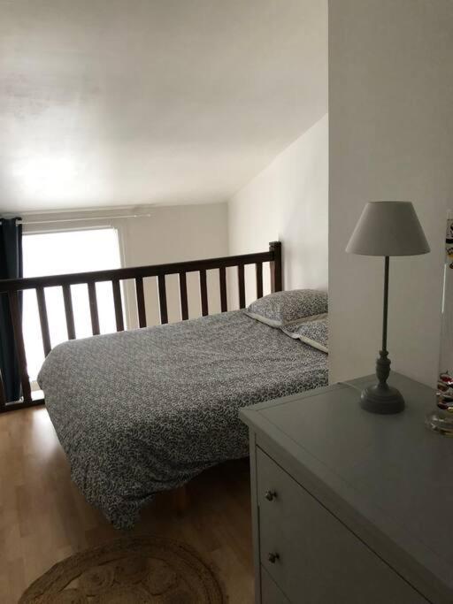 Appartement En Duplex Avec Parking Et Jardinet Bourges Zewnętrze zdjęcie